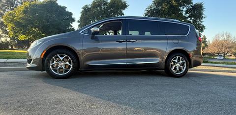 Chrysler Pacifica 2017