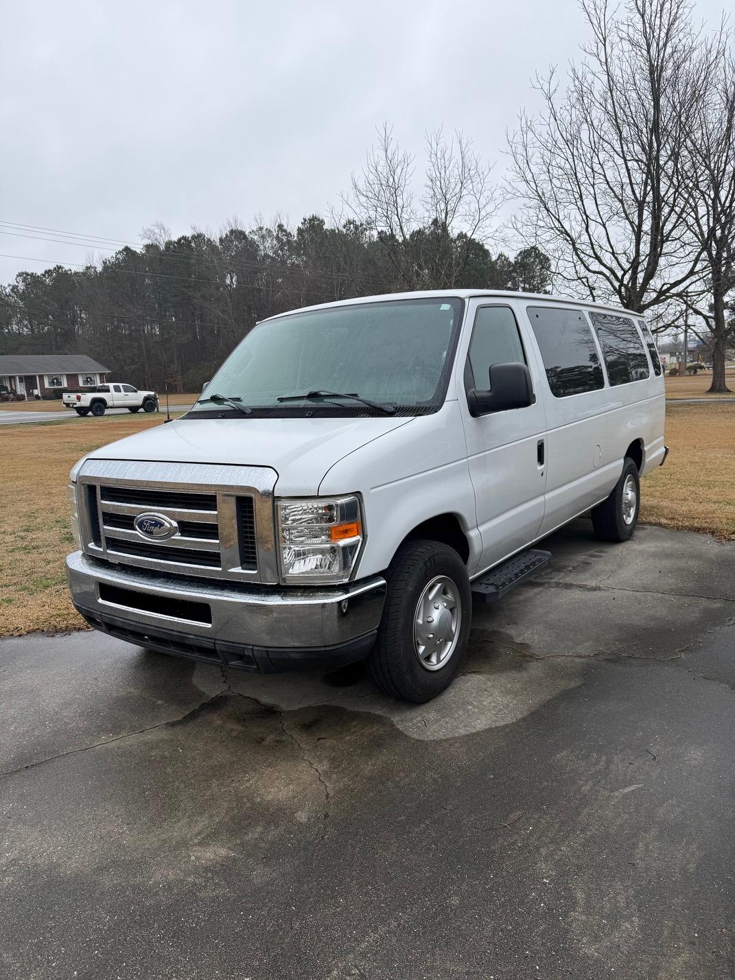 Ford Econoline 2014 in 