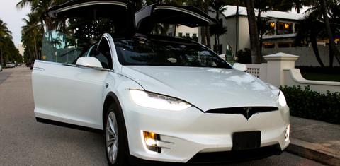 Tesla Model X 2019