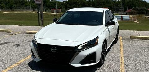 Nissan Altima 2025