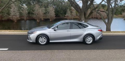 Toyota Camry Hybrid 2025