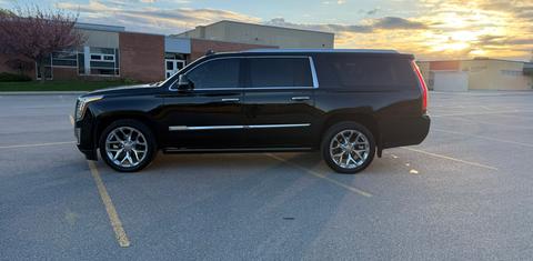 Cadillac Escalade ESV 2017