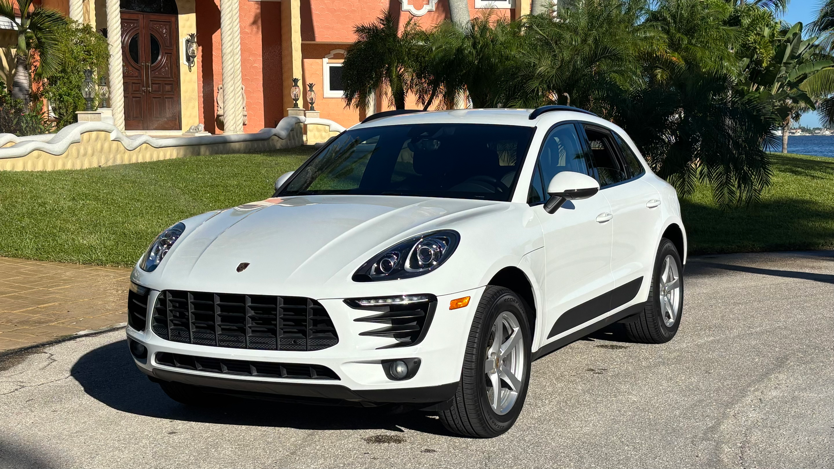 Porsche Macan 2018 in Fort Myers, FL