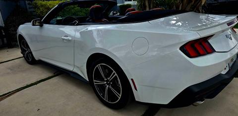 Ford Mustang 2024
