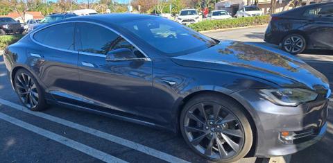 Tesla Model S 2020
