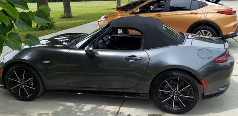 Mazda MX-5 Miata 2024