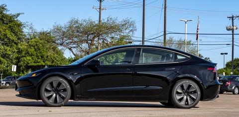 Tesla Model 3 2024