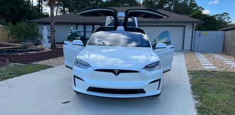 Tesla Model X 2023