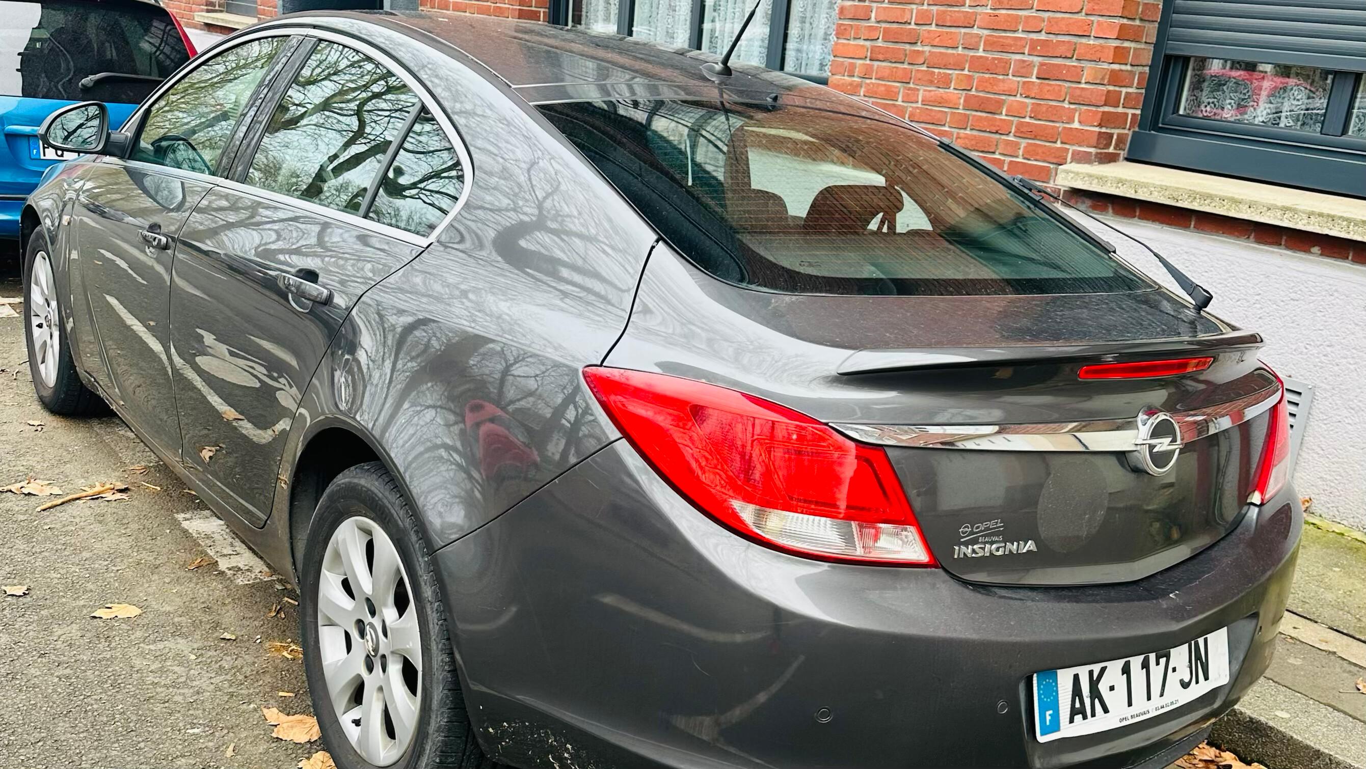 Opel INSIGNIA 2010 à Amiens