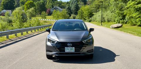 Nissan Versa 2025