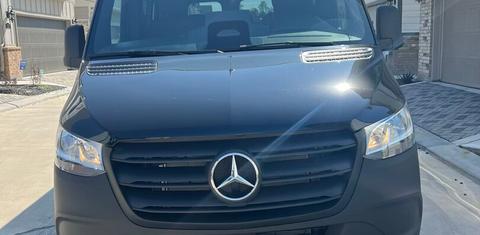 Mercedes-Benz Sprinter 2025
