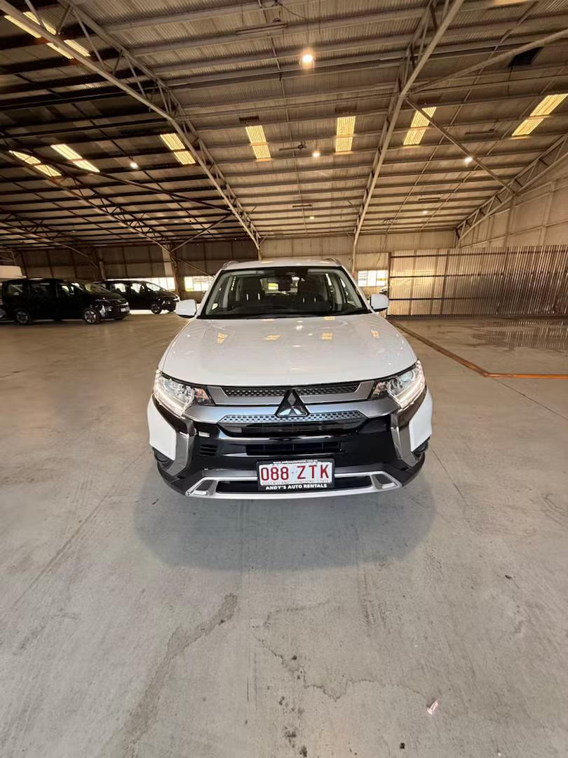 Mitsubishi OUTLANDER 2020 in Tweed Heads