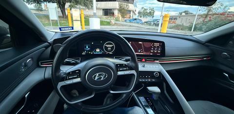 Hyundai Elantra Hybrid 2023