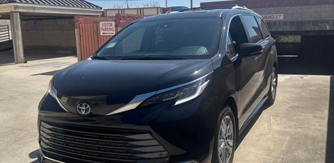 Toyota Sienna 2025