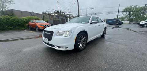 Chrysler 300 2018 rental in New York, NY by DrivePro  . | Turo