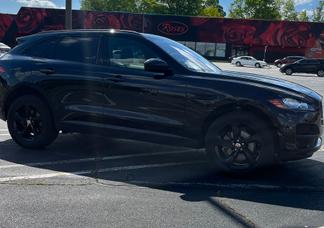 Jaguar F-Pace car