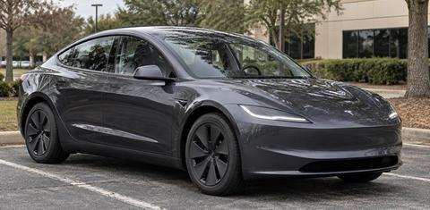 Tesla Model 3 2025