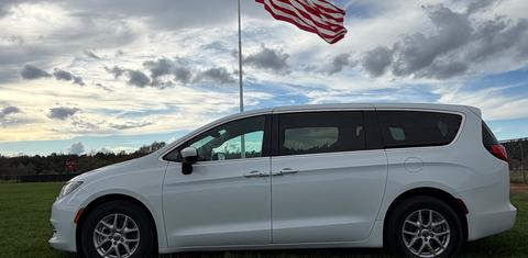 Chrysler Voyager 2023
