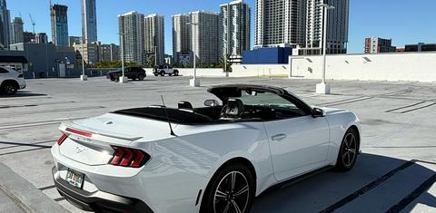 Ford Mustang 2024