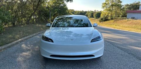 Tesla Model 3 2025