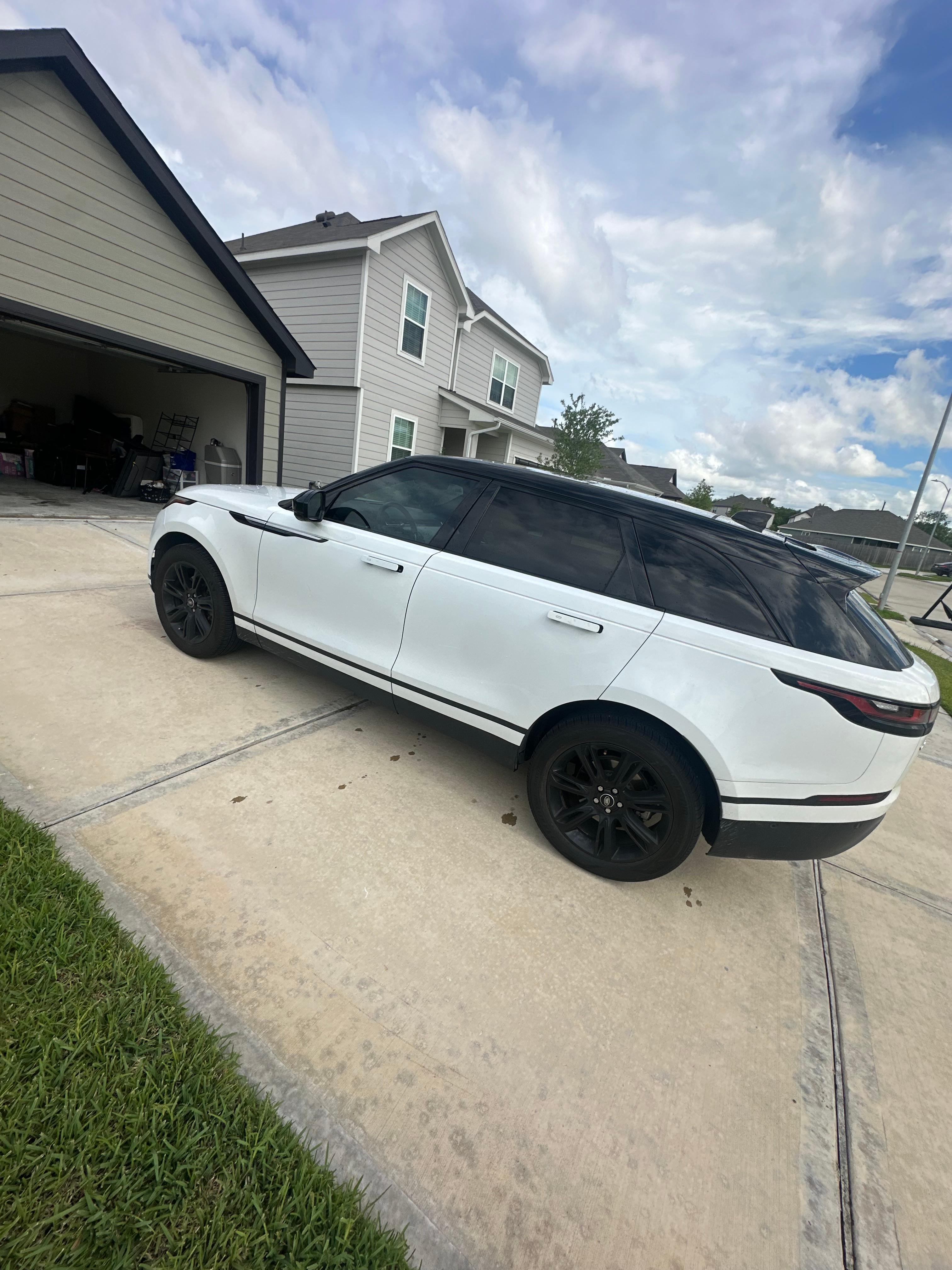 Land Rover Range Rover Velar 2021 in 
