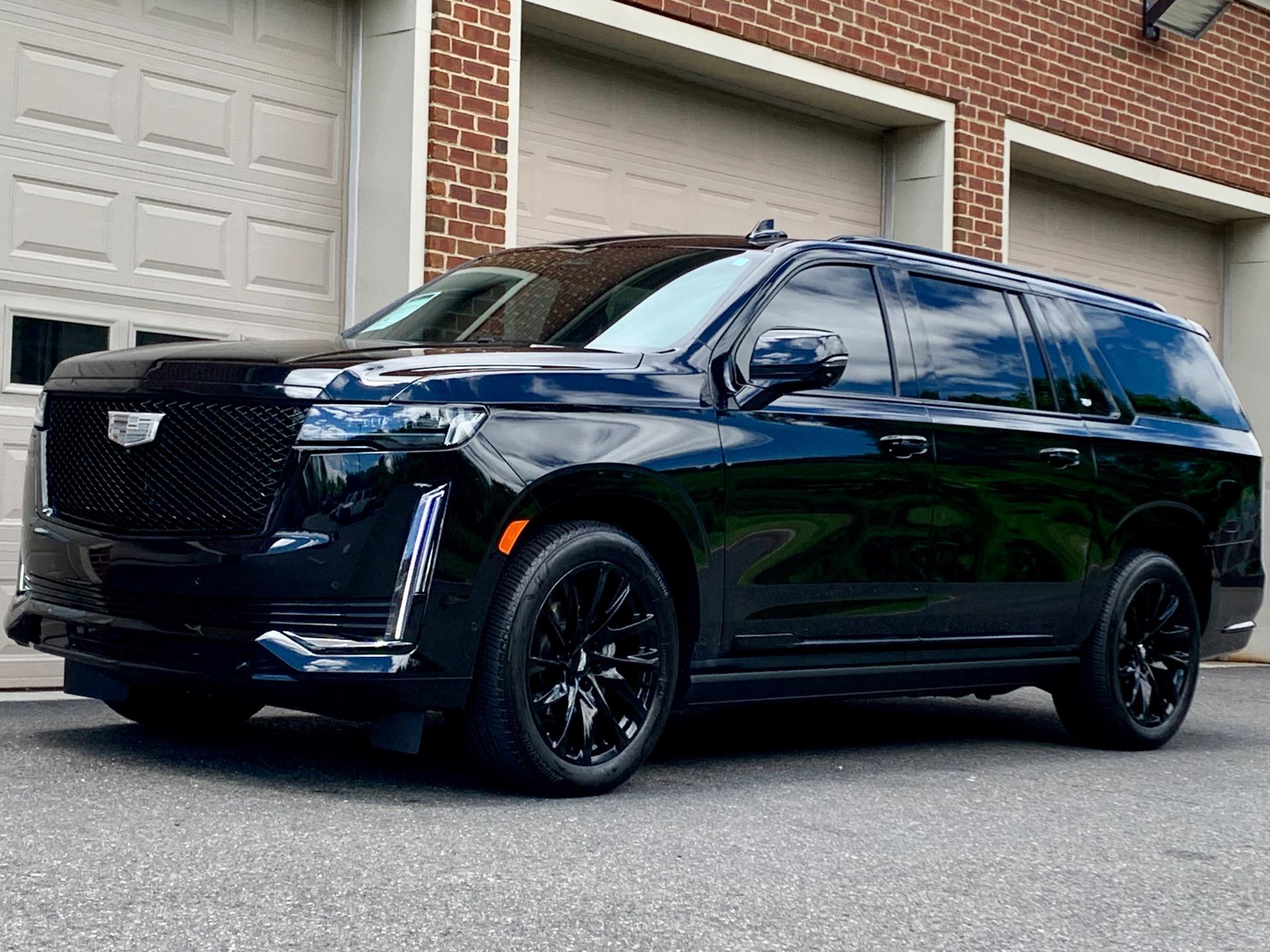 Cadillac Escalade ESV 2021 in 