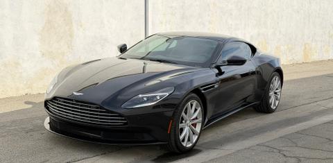 Aston Martin DB11 2018