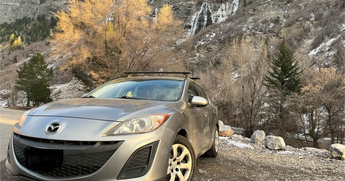 Mazda Mazda3 2011 rental in Provo, UT by Gordon H. Turo