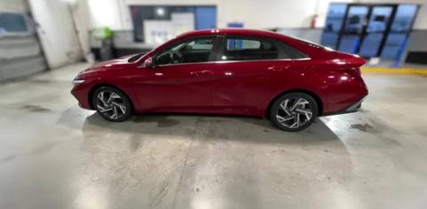 Hyundai Elantra 2025