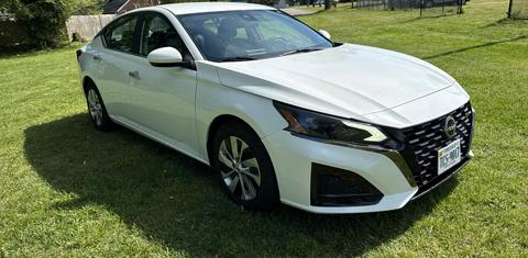 Nissan Altima 2023