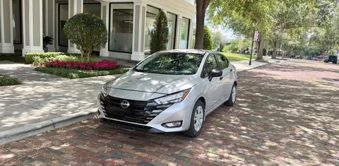 Nissan Versa 2024