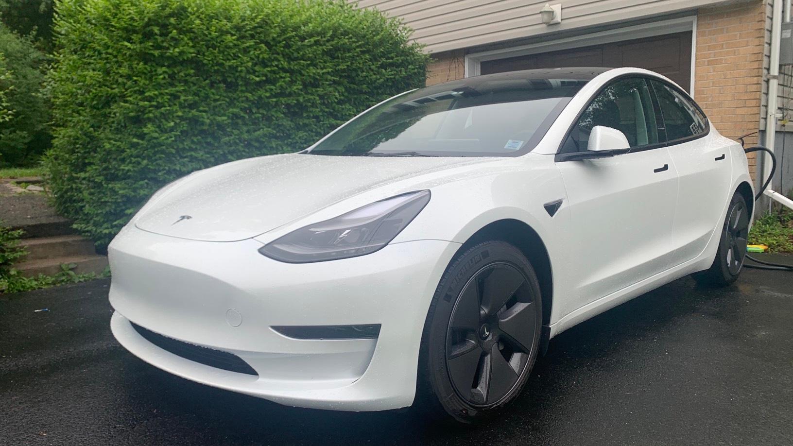 Tesla Model 3 2023 à Lake Echo, NS