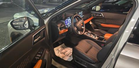 Mitsubishi Outlander Plug-In Hybrid 2025