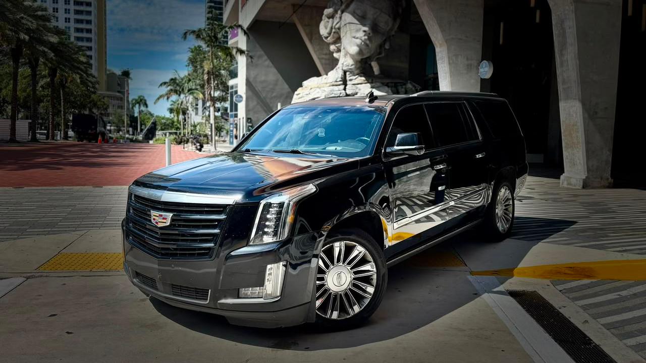 Cadillac Escalade ESV 2019 in Hallandale Beach, FL