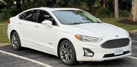 Ford Fusion Hybrid 2019
