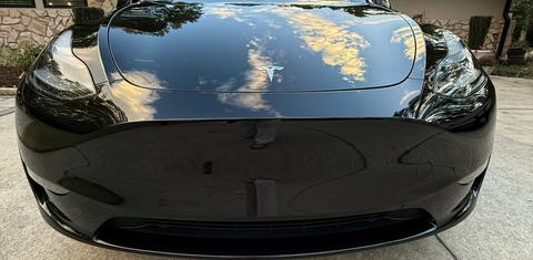 Tesla Model Y 2025