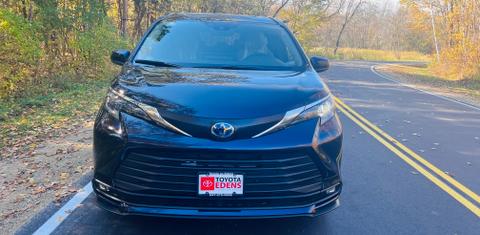 Toyota Sienna 2025