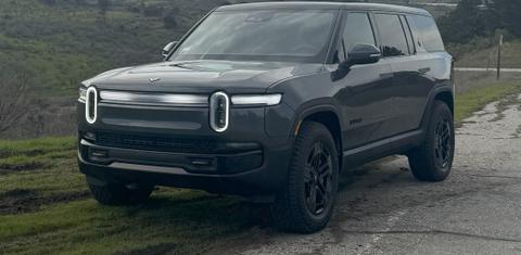 Rivian R1S 2025