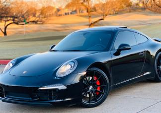 Porsche 911 car