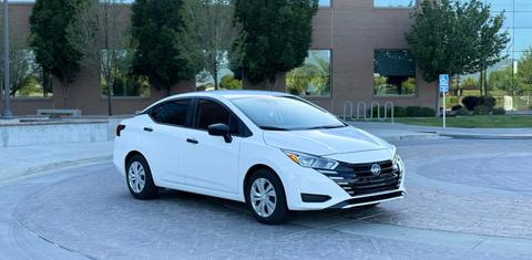 Nissan Versa 2024