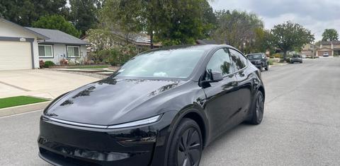 Tesla Model Y 2026