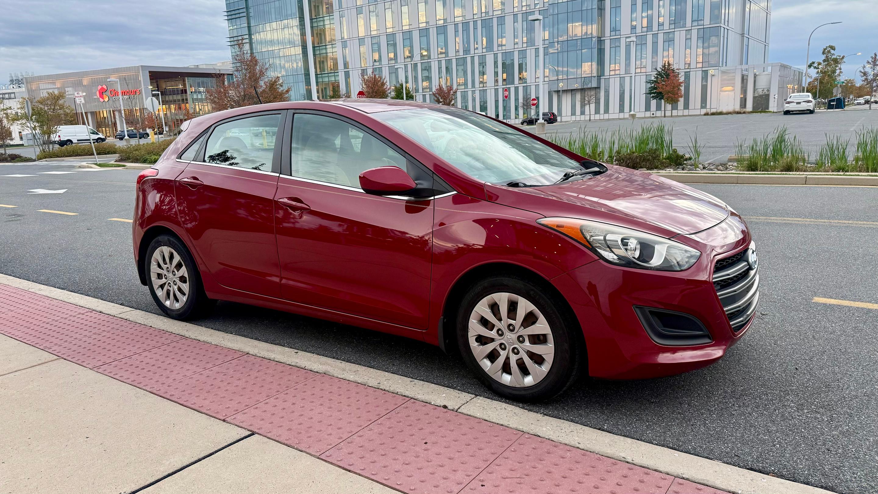 Hyundai Elantra GT 2016 in Newark, DE