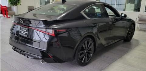 Lexus IS 2025