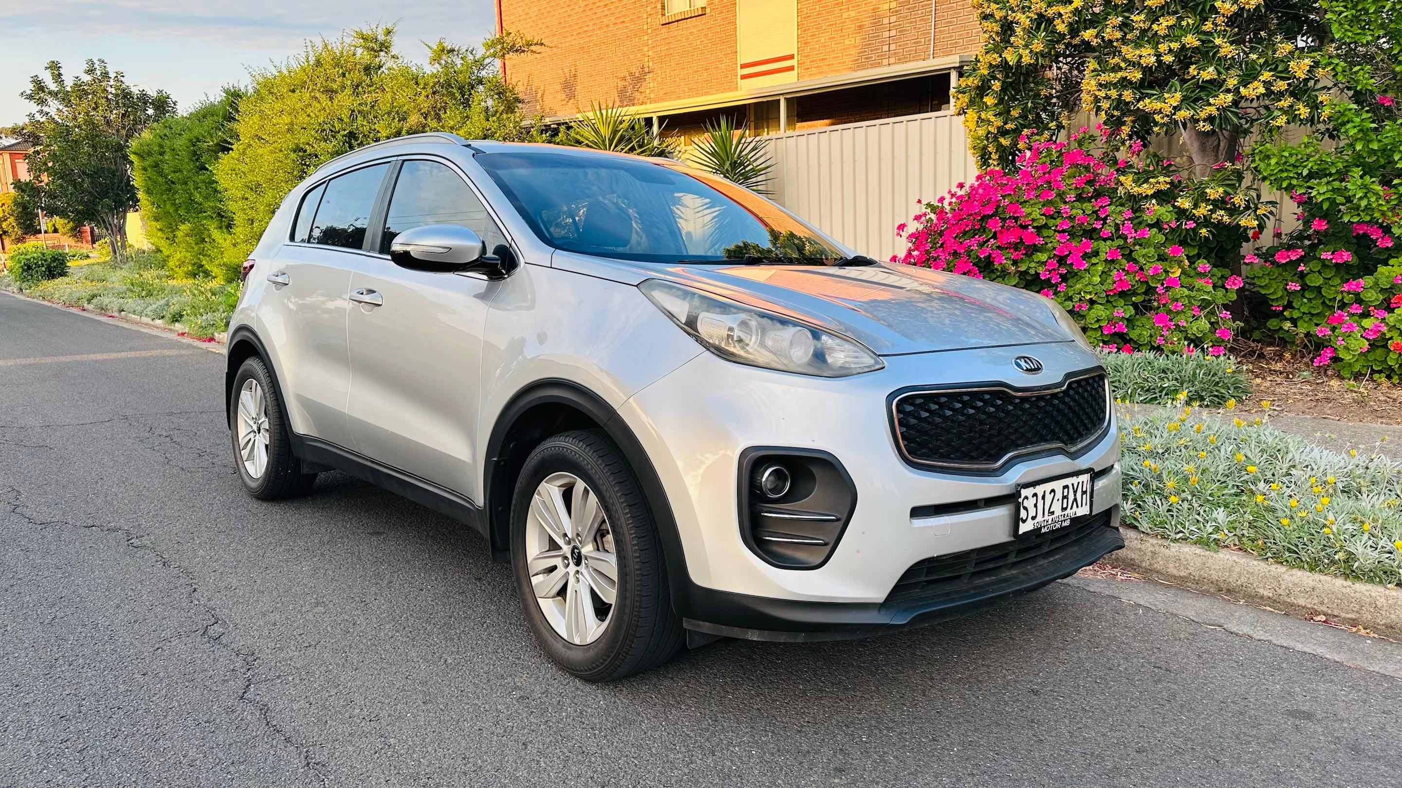 Kia SPORTAGE 2016 in Enfield