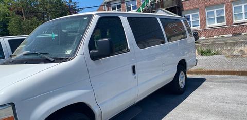 Ford Econoline 2011