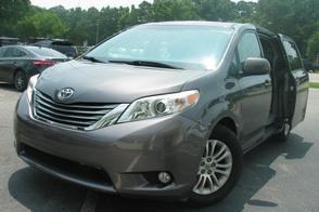 Toyota Sienna car