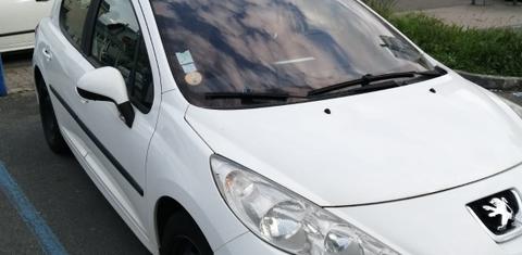 Peugeot 207 2010