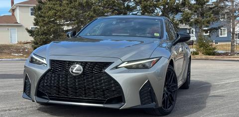 Lexus IS 2021