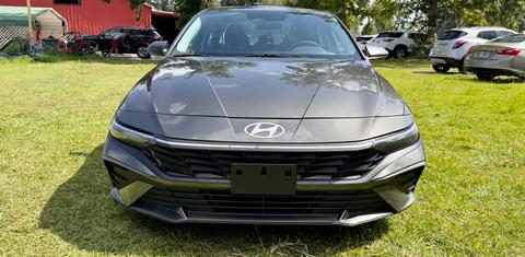 Hyundai Elantra 2024