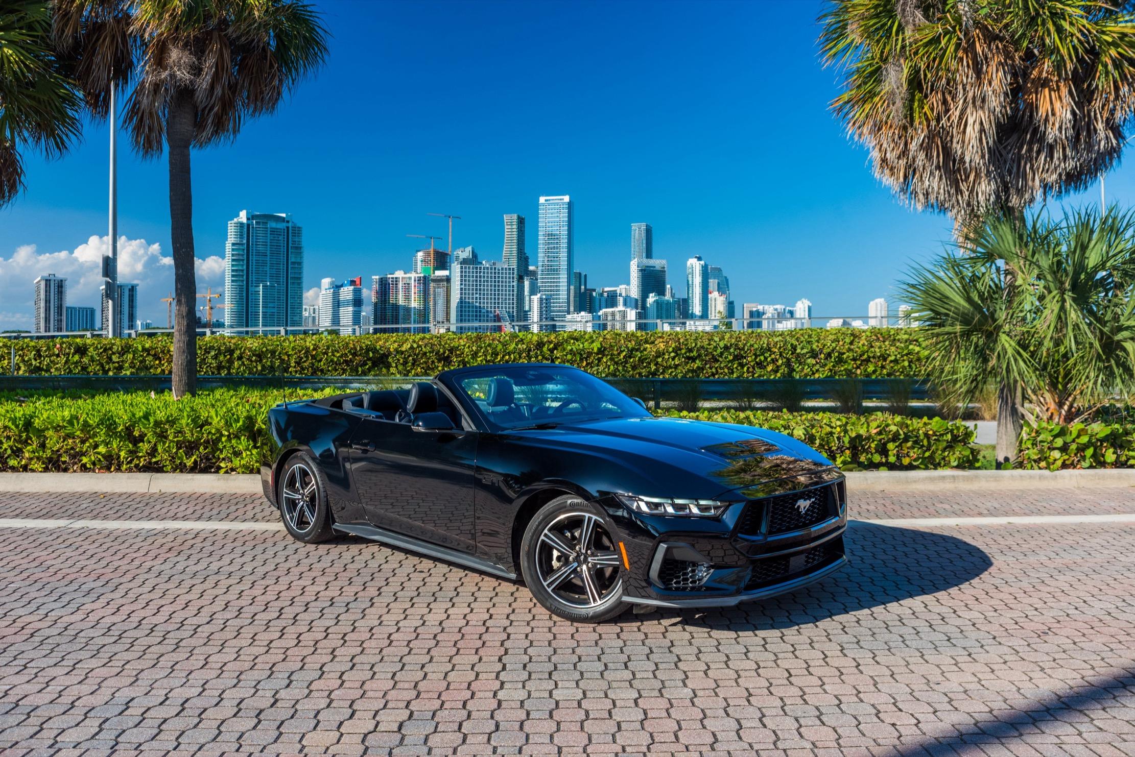 Ford Mustang 2024 in Orlando, FL
